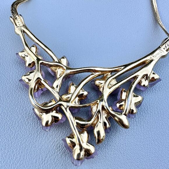 Crown Trifari Pink Lucite Floral Bib Necklace Molded Flowers Rare Choker Vintage - Picture 11 of 11